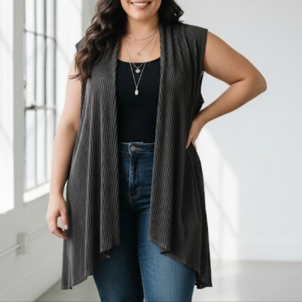 Lilypad Open Front Sleevless Cardigan Size XL